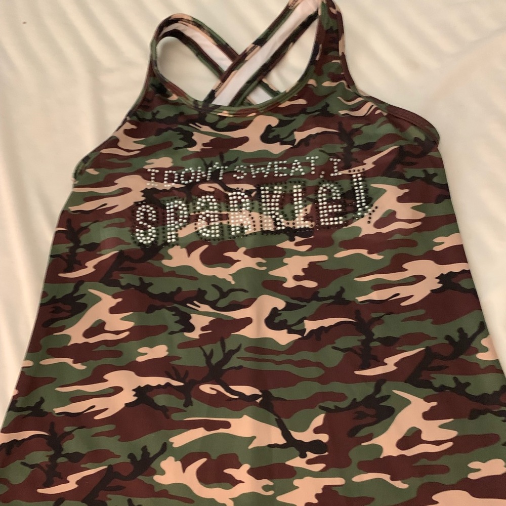 Camouflage Tank